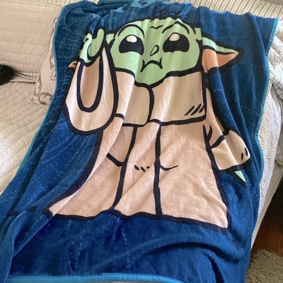 Star Wars Baby Yoda The Mandalorian child super soft plush throw blanket - Picture 10 of 12